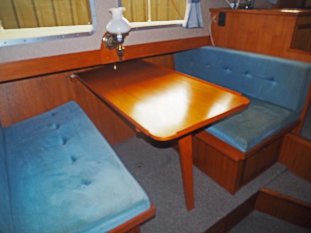 Cabin en avant, H&eacute;bergements